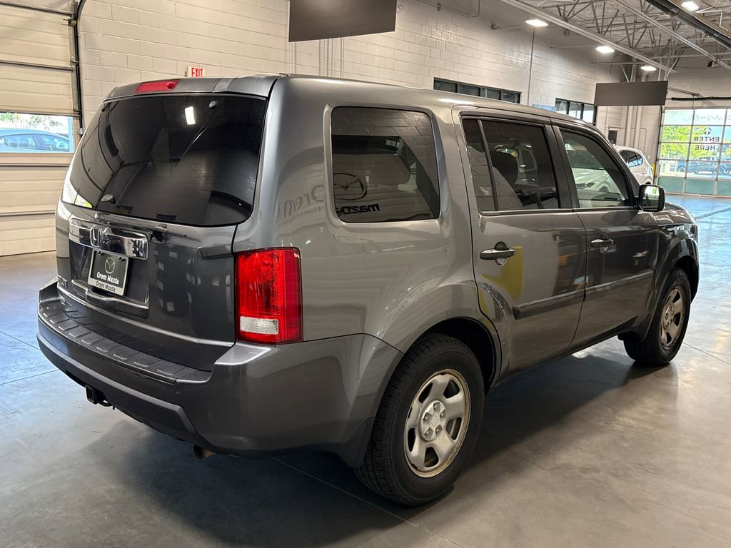 Used 2011 Honda Pilot LX image 4