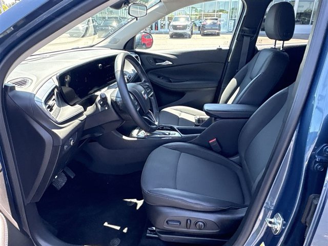 Used 2024 Buick Encore GX Preferred w/ Comfort Package FWD image 18