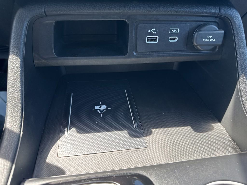 Used 2025 Honda Pilot Touring image 23