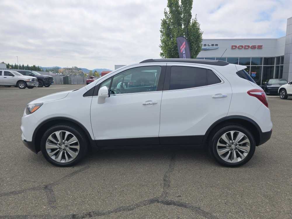 Used 2017 Buick Encore Preferred FWD image 2