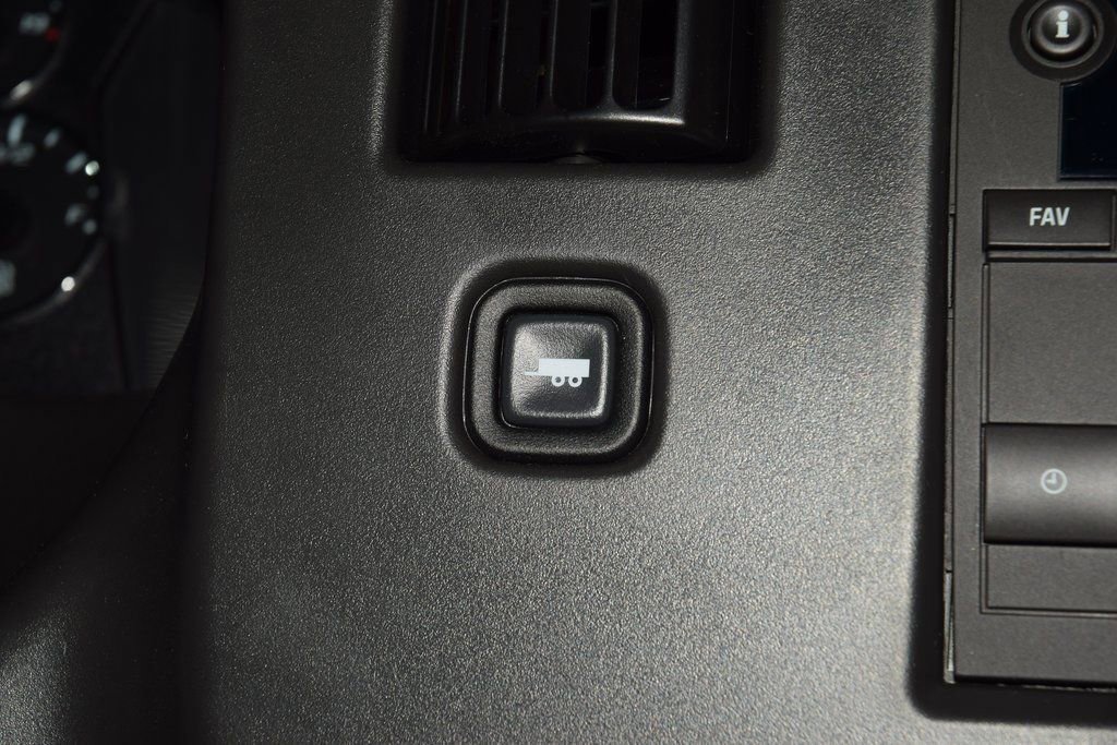 New 2026 Chevrolet Express 3500 w/ Power Convenience Package RWD image 21