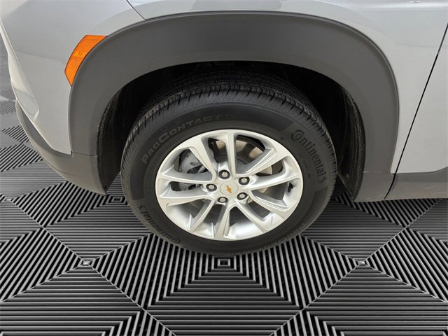Used 2025 Chevrolet TrailBlazer LS w/ LS Convenience Package image 9