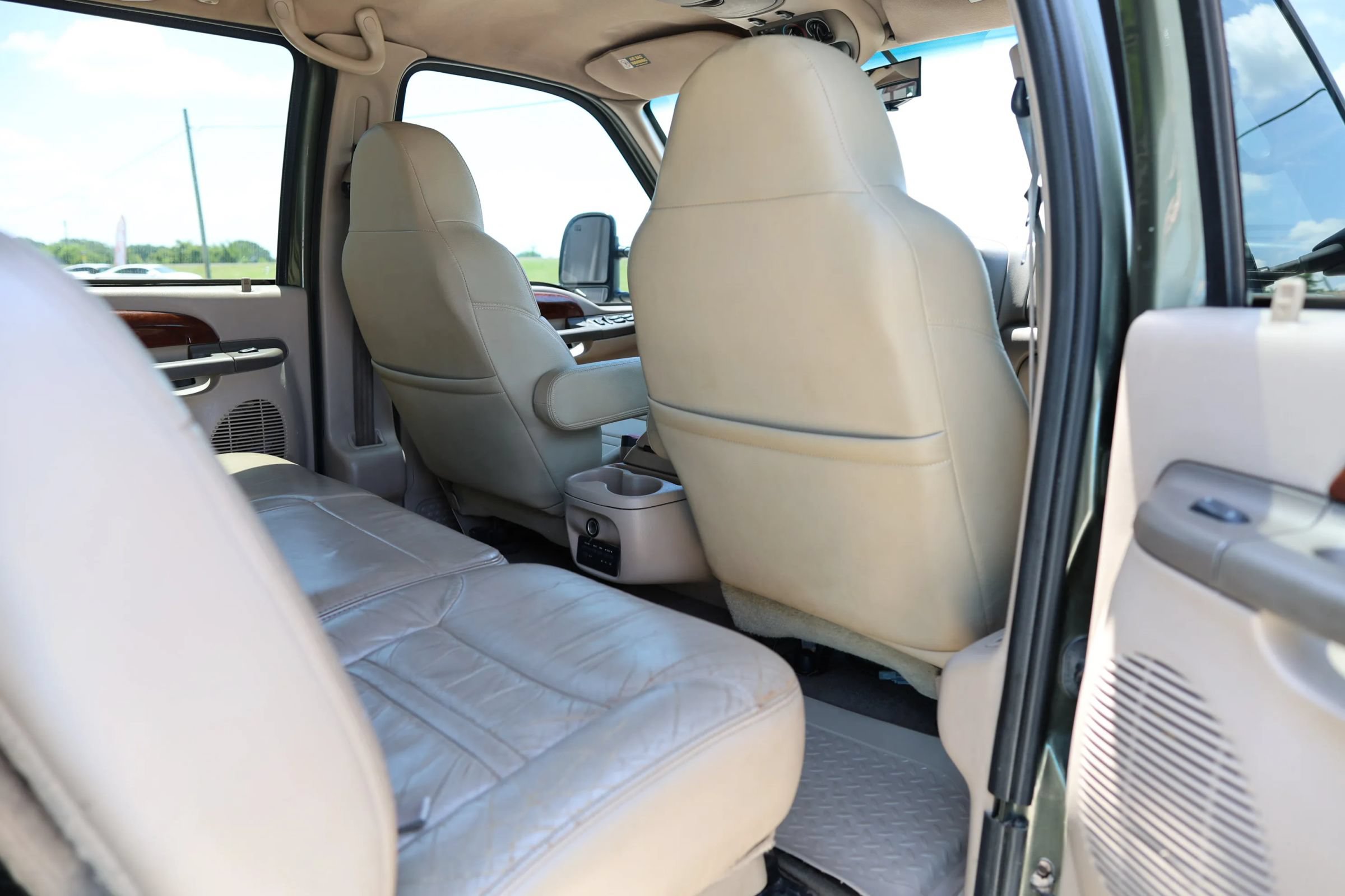 Used 2000 Ford Excursion Limited AWD/4WD image 35