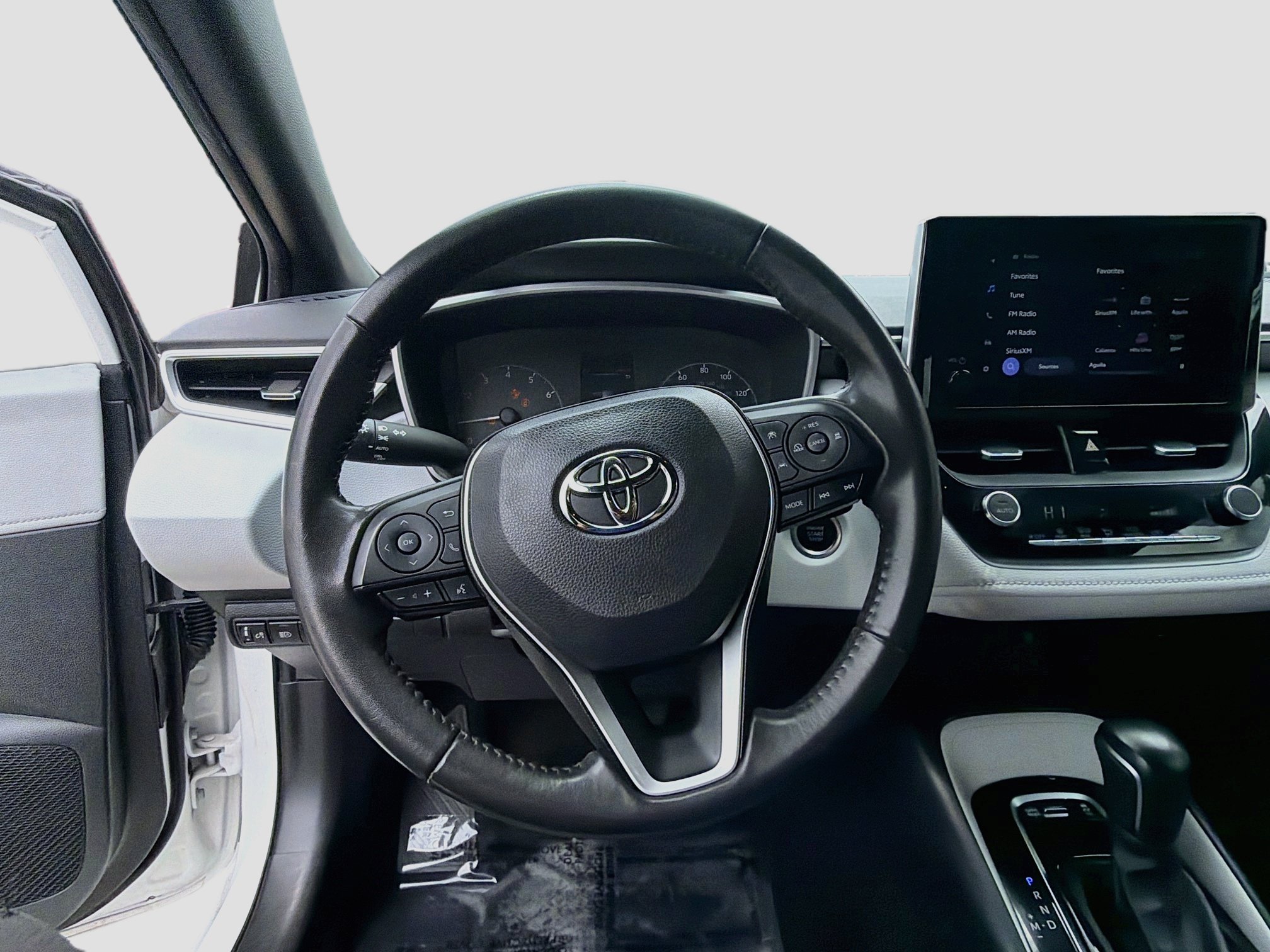 Used 2023 Toyota Corolla SE FWD image 8