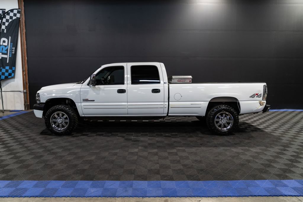 Used 2002 Chevrolet Silverado 2500 LS w/ Electrical Convenience Pkg AWD/4WD image 2