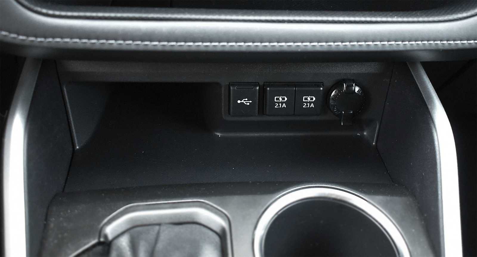 Used 2021 Toyota Highlander XLE AWD/4WD image 23