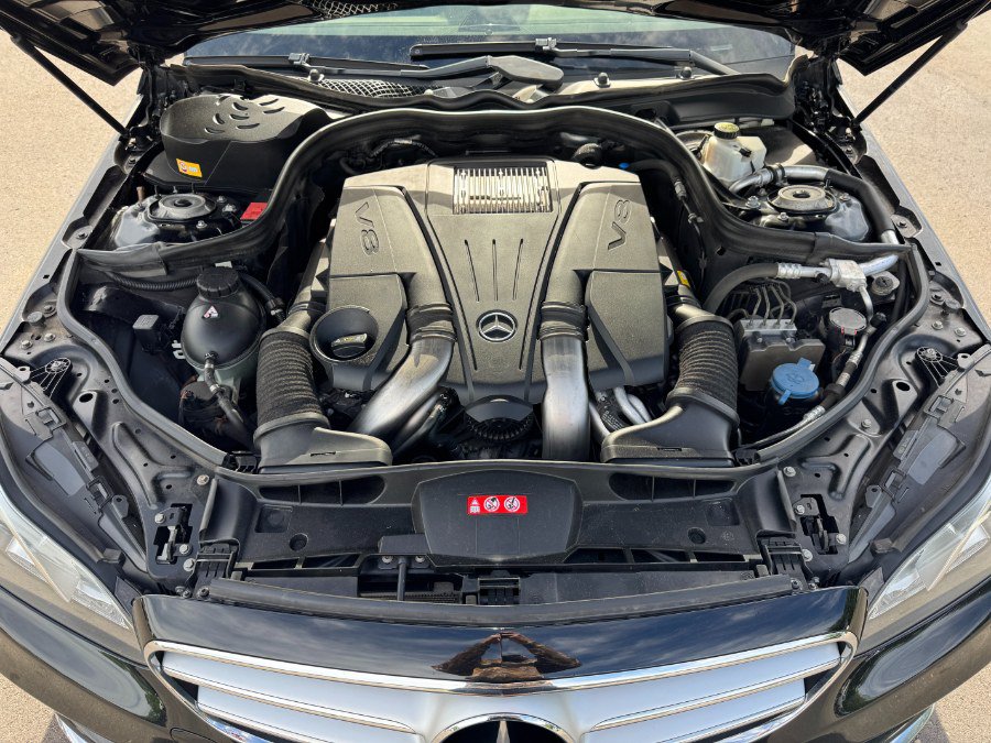 Used 2014 Mercedes-Benz E 550 4MATIC Sedan image 24
