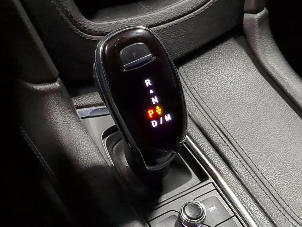 Used 2023 Cadillac XT6 Premium Luxury image 43