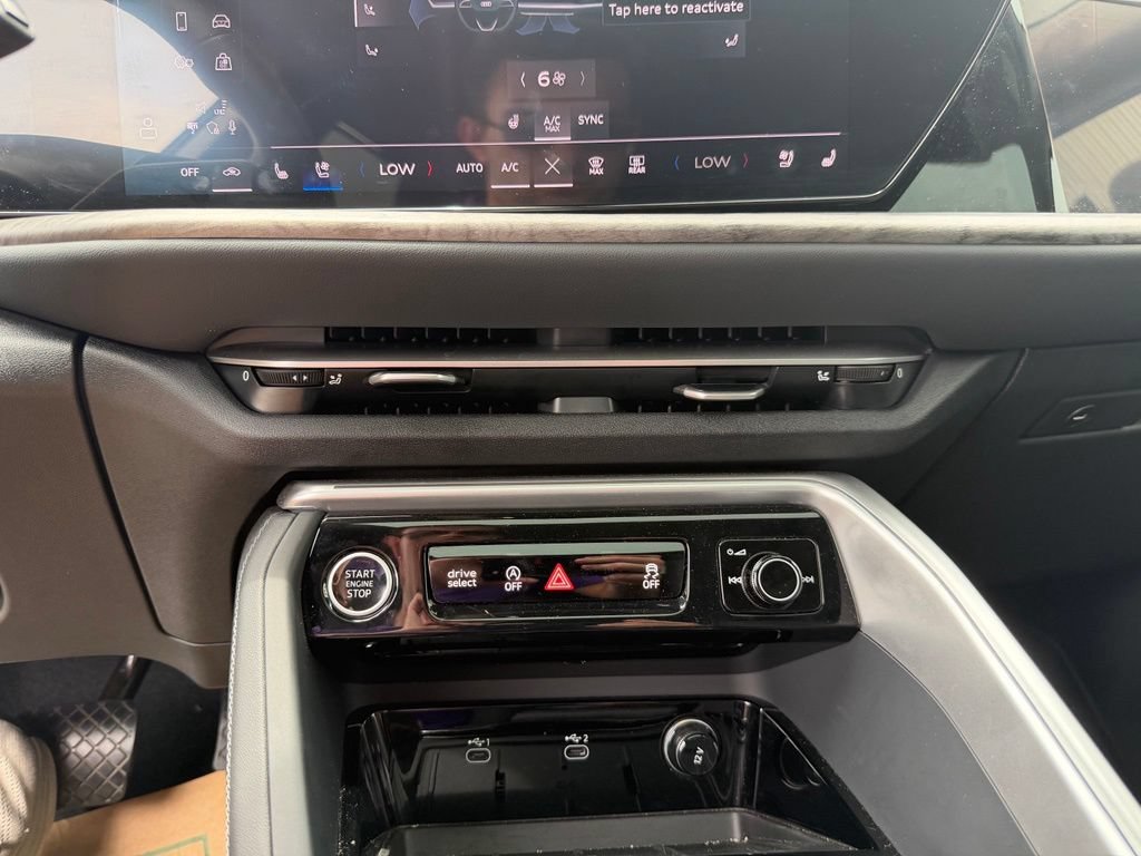 Certified 2025 Audi Q5 Prestige AWD/4WD image 16