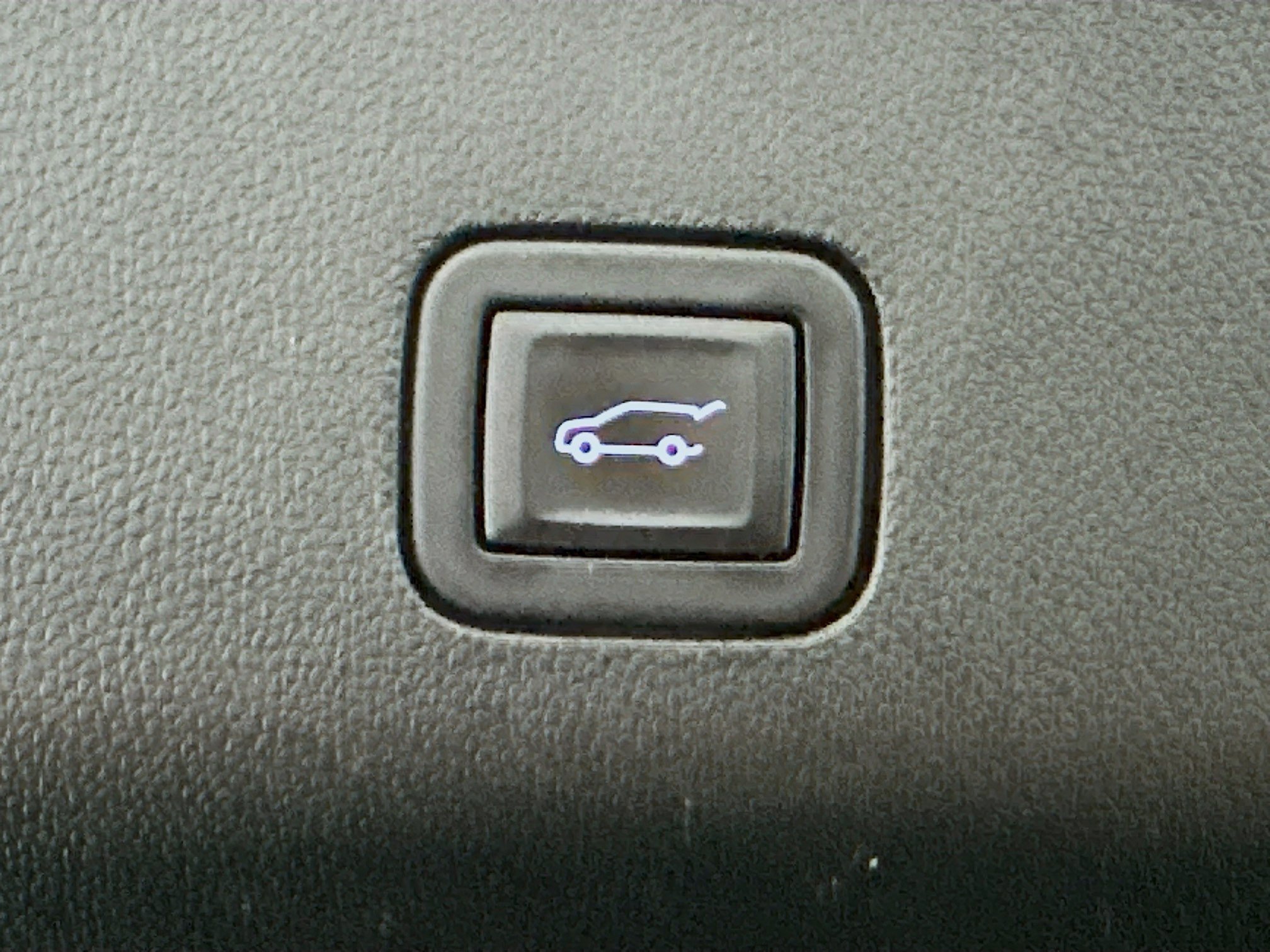 Used 2024 Chevrolet Tahoe LT image 32