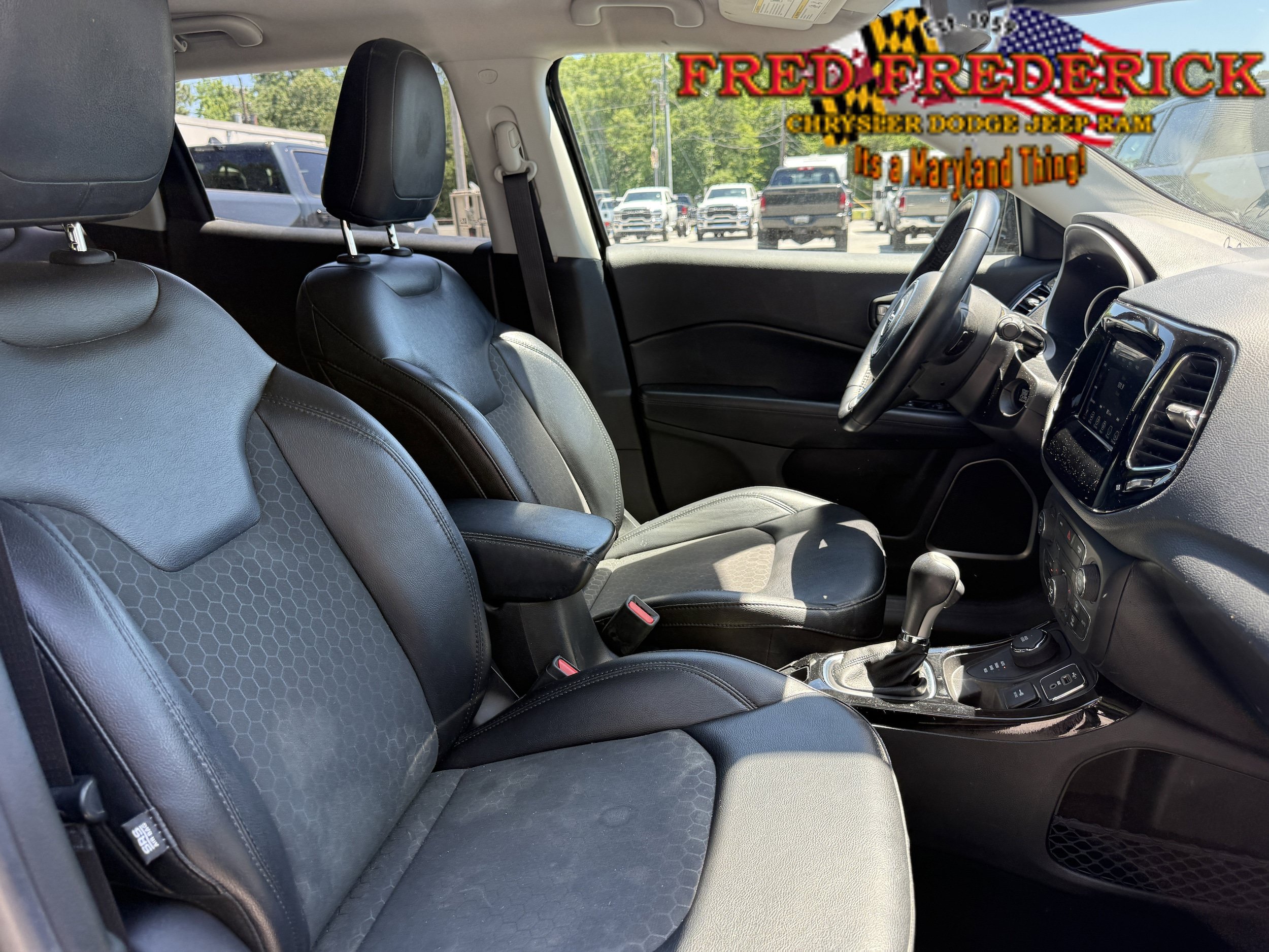 Used 2019 Jeep Compass Latitude AWD/4WD image 15