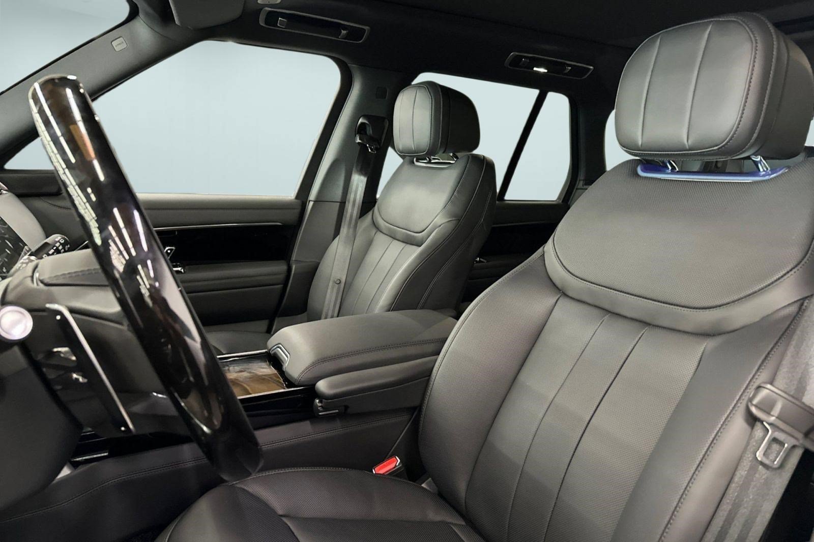 New 2026 Land Rover Range Rover SE AWD/4WD image 5