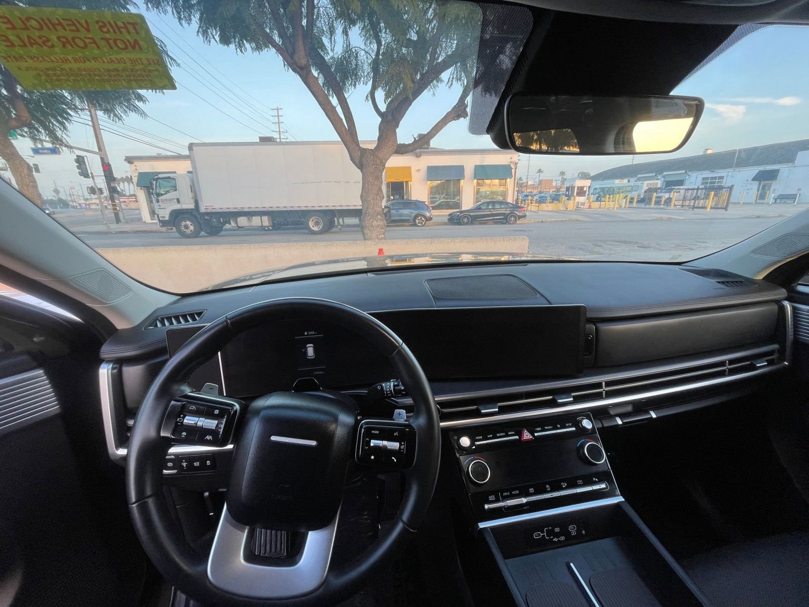 Used 2025 Hyundai Santa Fe SEL image 33