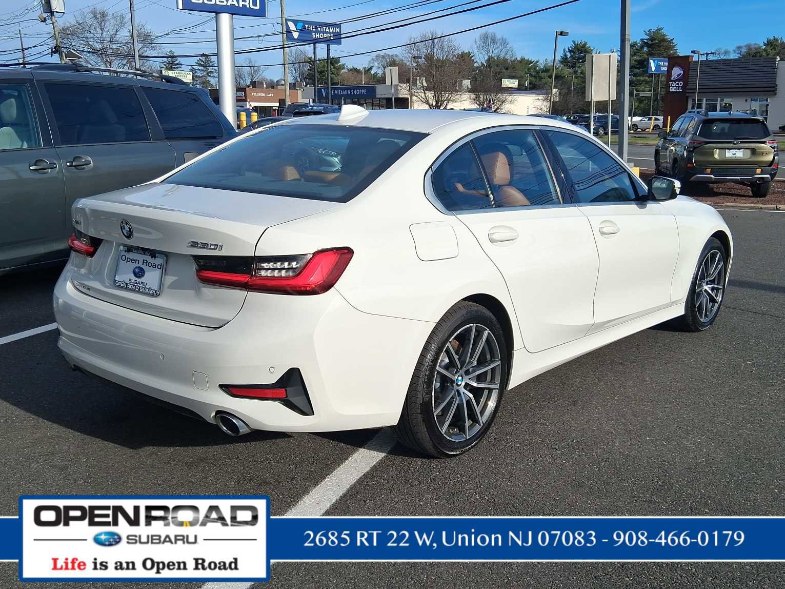 Used 2020 BMW 330i xDrive Sedan w/ Premium Package image 7