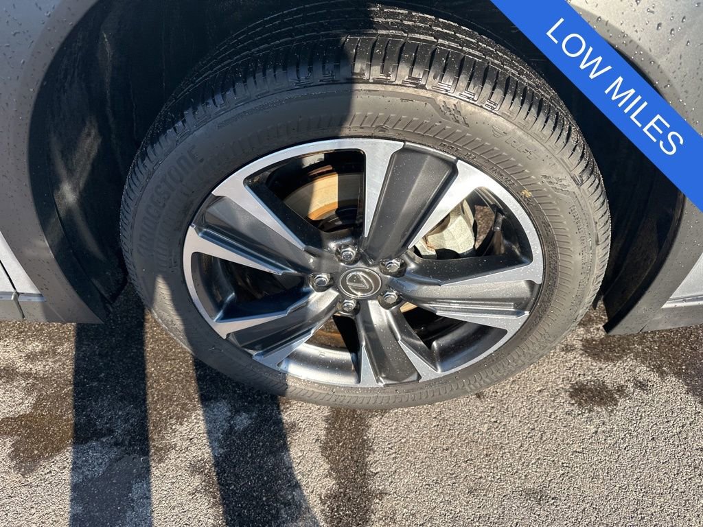 Used 2025 Lexus UX 300h FWD image 32