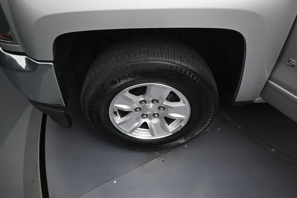 Used 2018 Chevrolet Silverado 1500 LT w/ All Star Edition AWD/4WD image 31