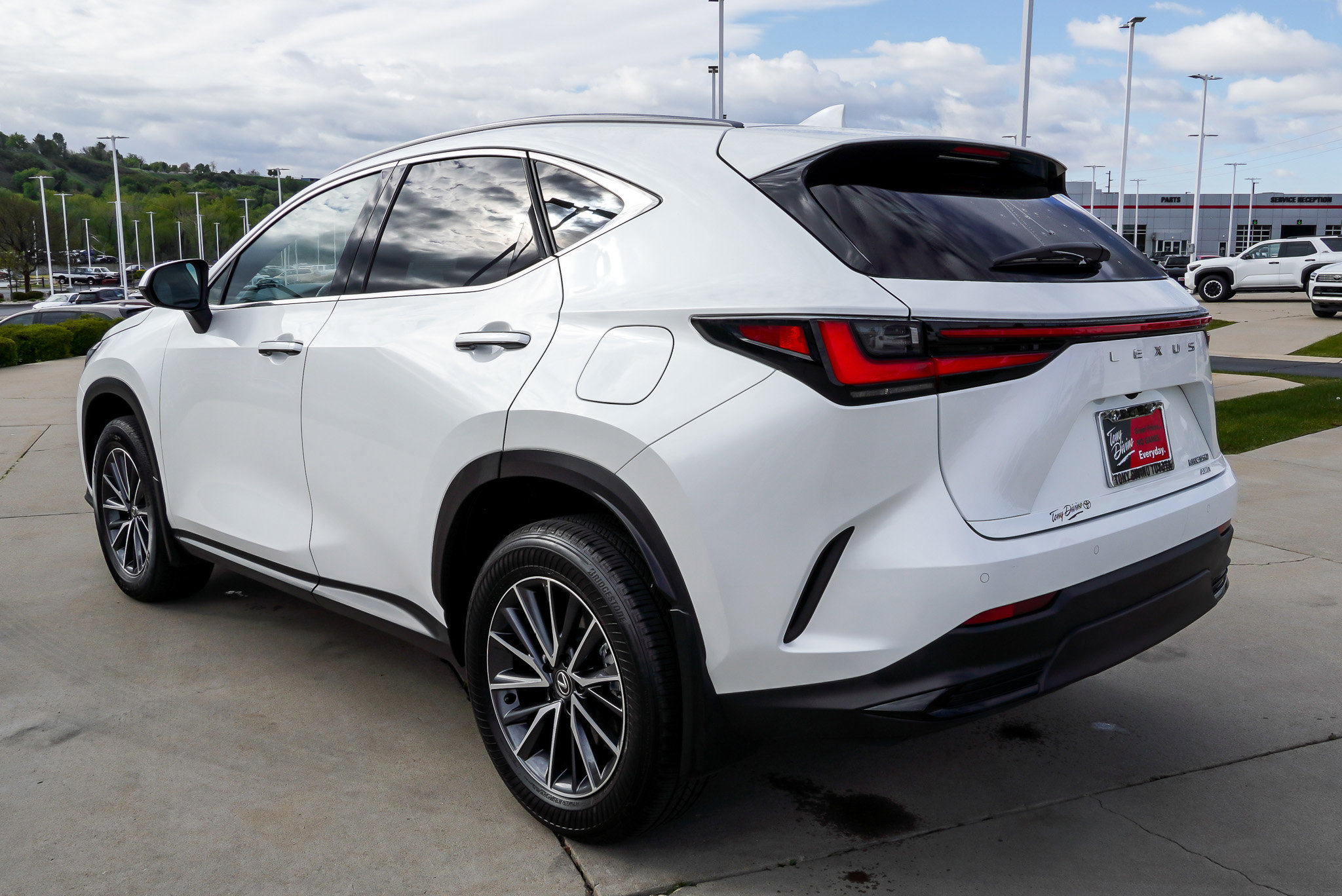 Used 2024 Lexus NX 350 AWD w/ Vision Package image 6
