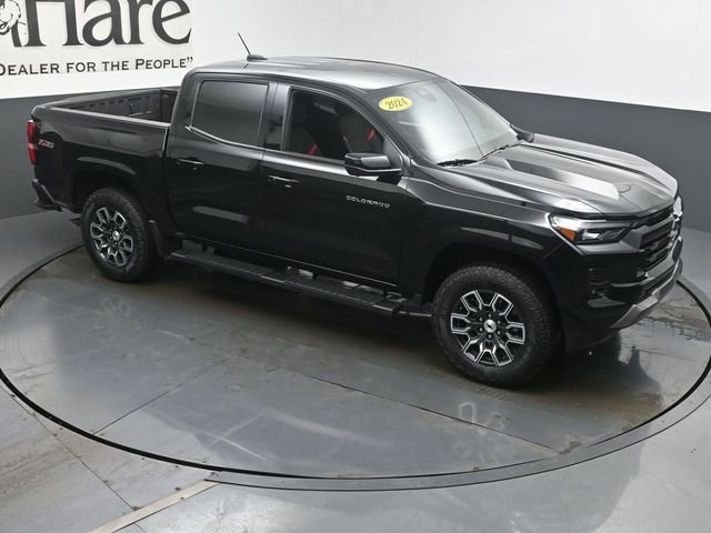 Used 2024 Chevrolet Colorado Z71 w/ Z71 Convenience Package 2 image 37