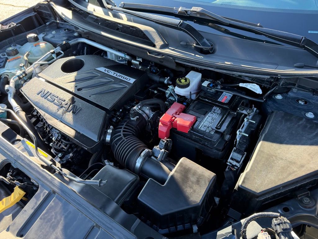 Used 2024 Nissan Rogue SL w/ SL Premium Package image 40