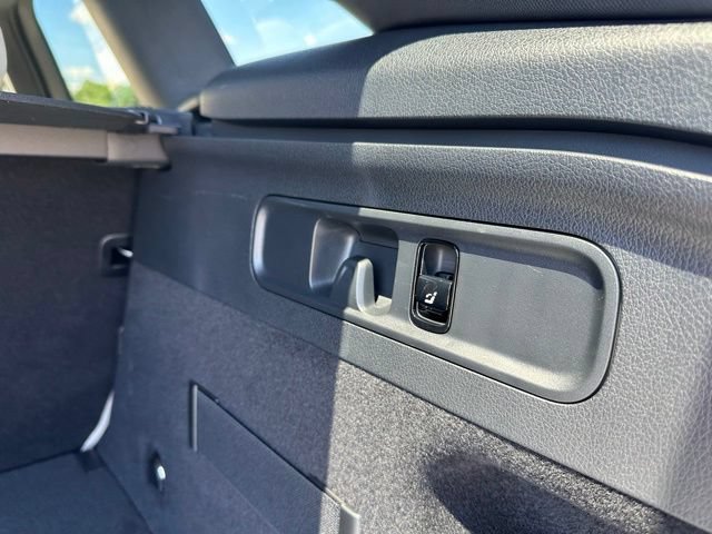 New 2026 Mercedes-Benz GLC 300 4MATIC image 35
