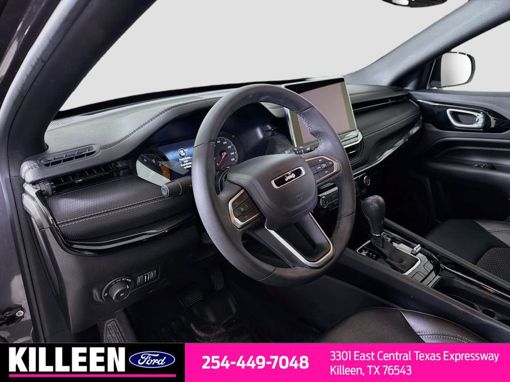 Used 2024 Jeep Compass Latitude w/ Altitude Special Edition AWD/4WD image 11