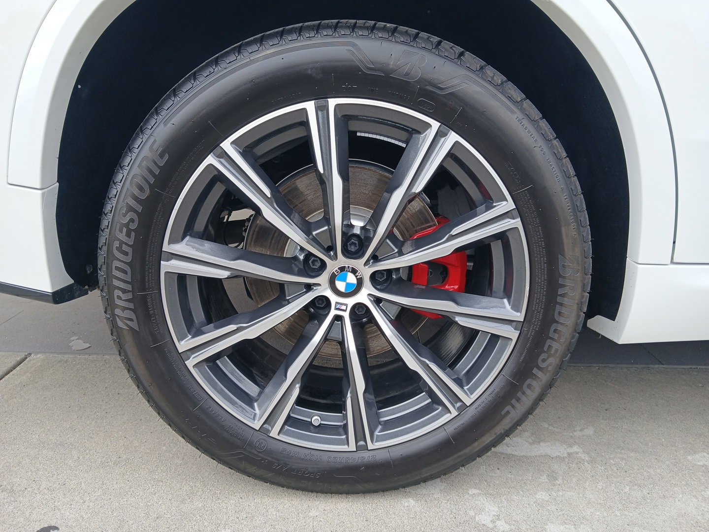 Used 2026 BMW X5 xDrive40i w/ M Sport Package image 8