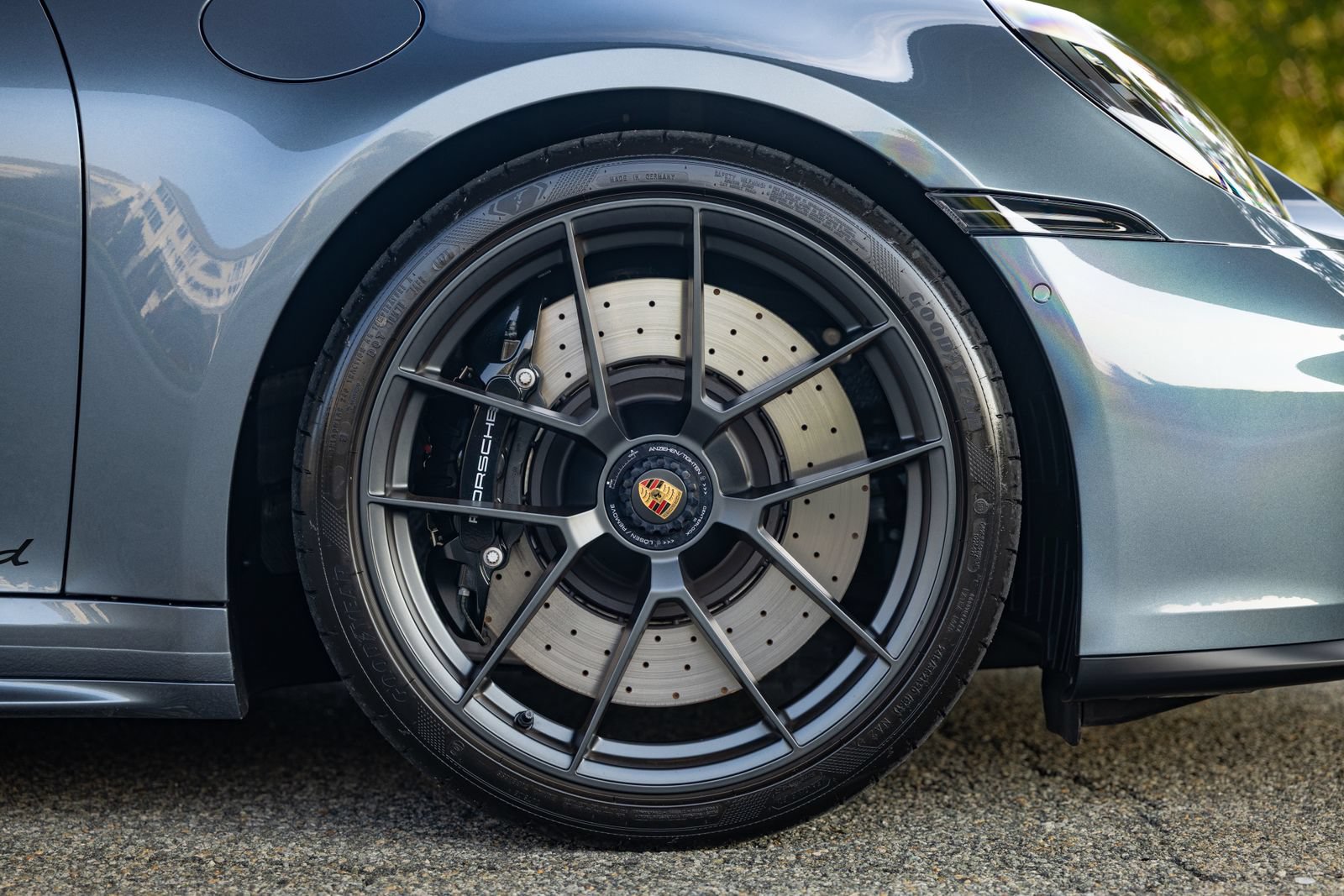 Used 2025 Porsche 911 Carrera GTS RWD image 32