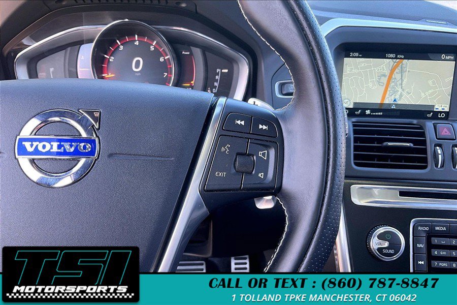 Used 2017 Volvo XC60 T6 R-Design w/ Climate Package AWD/4WD image 19