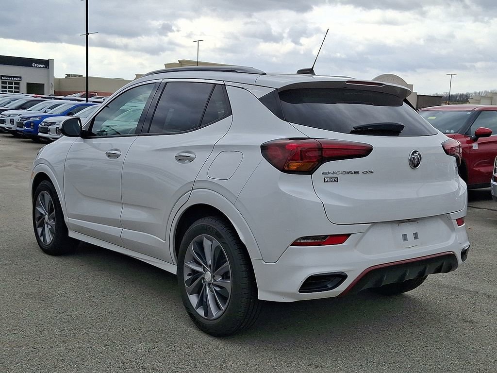 Used 2021 Buick Encore GX Essence w/ Sport Touring Package FWD image 4