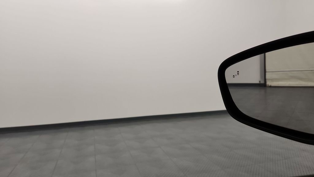 Used 2020 Ford Escape SE FWD image 19