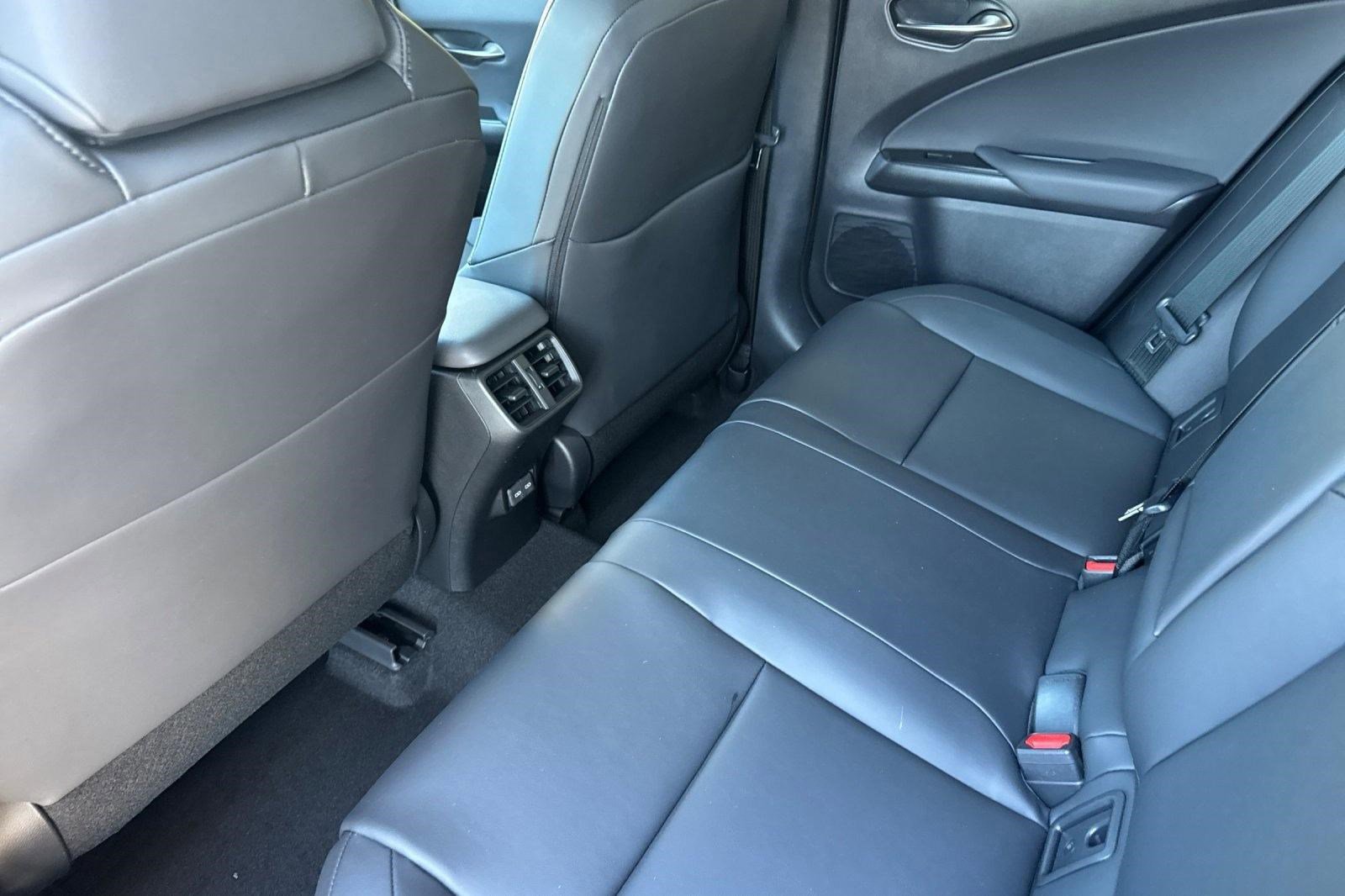 New 2026 Lexus UX 300h FWD image 20