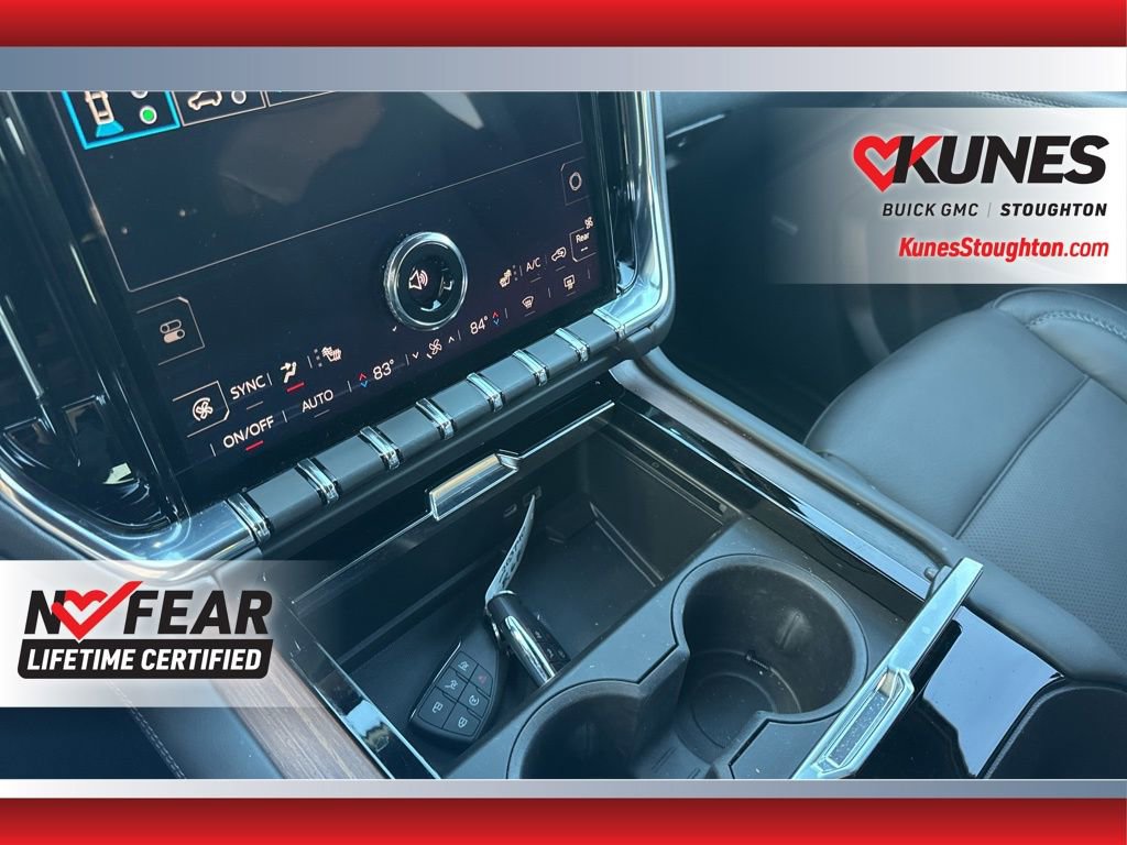 Used 2025 GMC Yukon Denali image 33