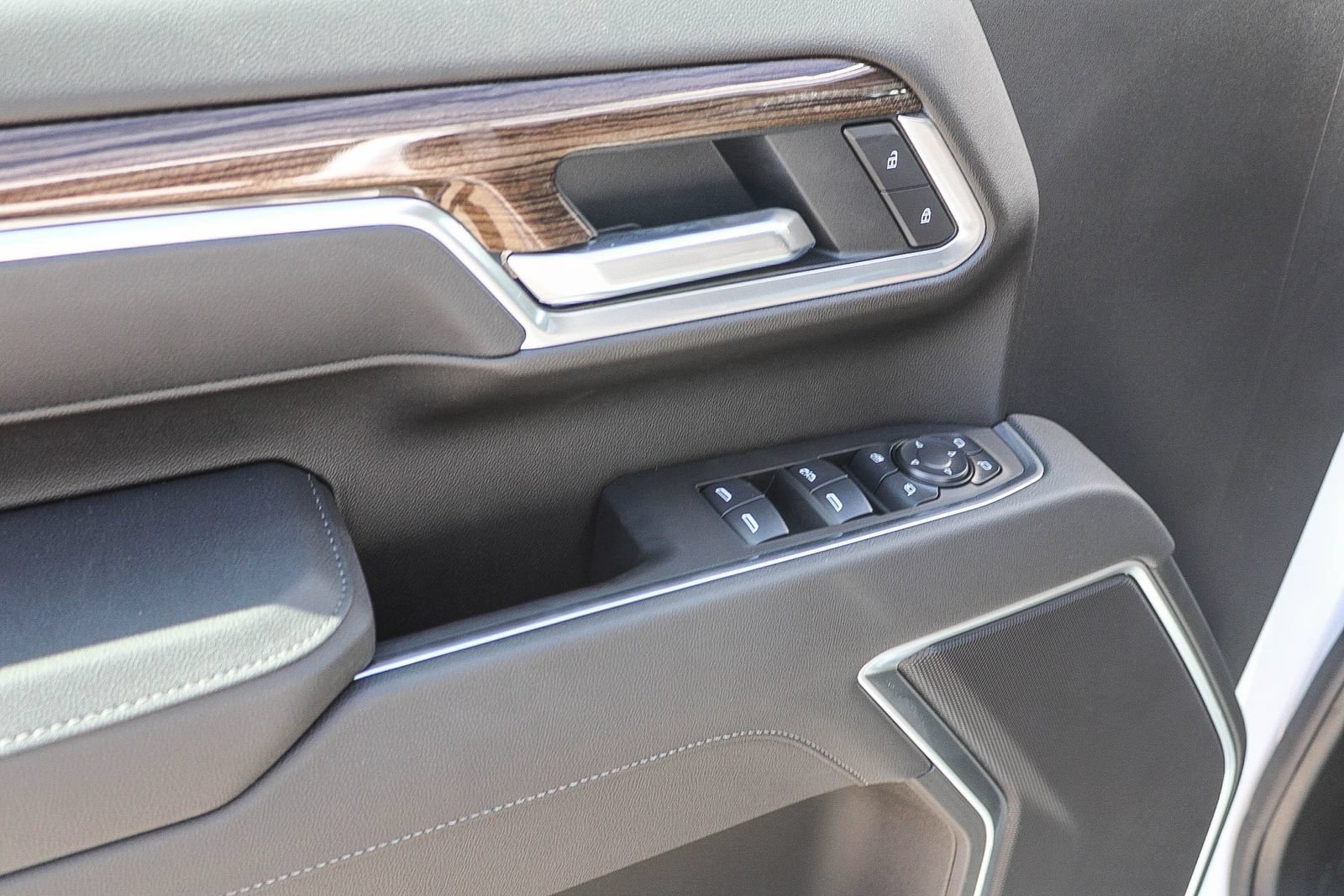 New 2026 Chevrolet Silverado 2500 LT w/ All Star Edition AWD/4WD image 21