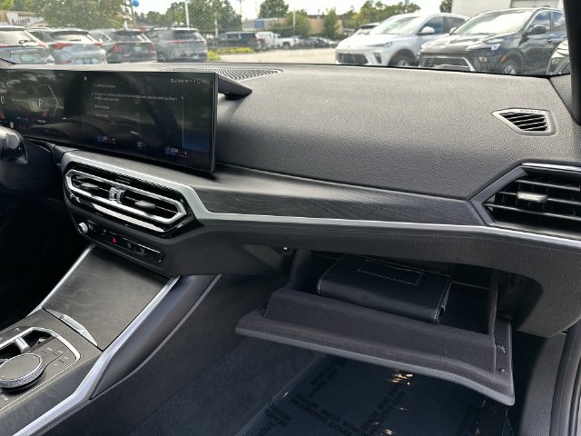 Used 2023 BMW 330i xDrive Sedan w/ Driving Assistance Package AWD/4WD image 32