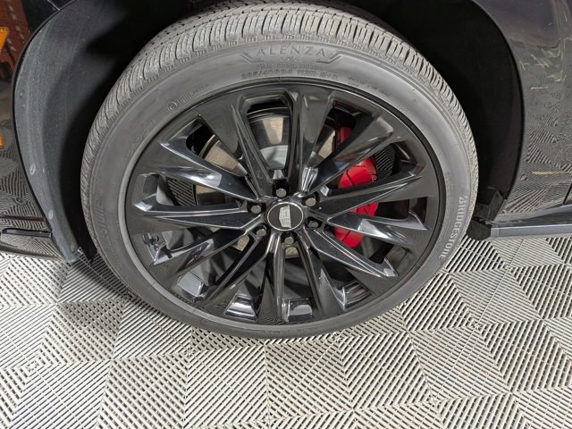 Used 2025 Cadillac Escalade V w/ LPO, ONYX Package image 44