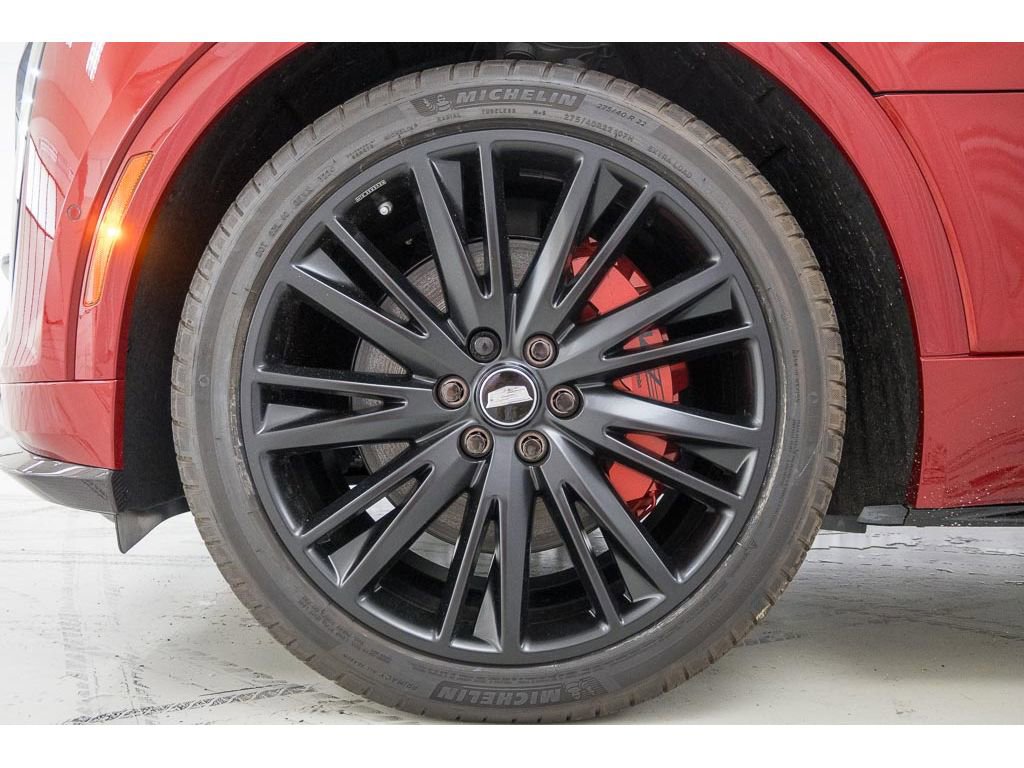 New 2026 Cadillac Lyriq V w/ Exterior Carbon Fiber Package image 8