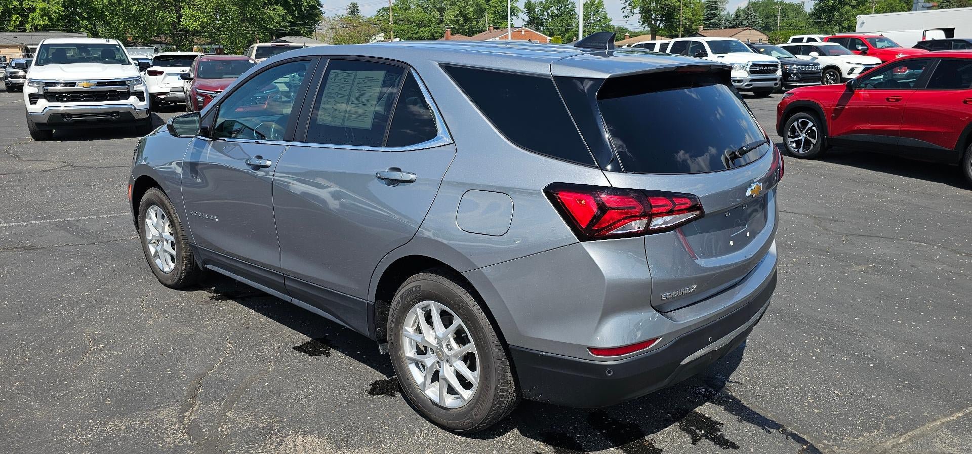 Used 2024 Chevrolet Equinox LT FWD image 5