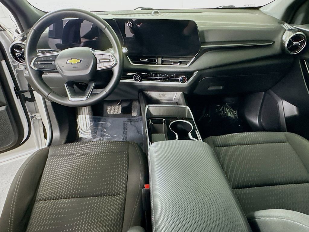 Used 2025 Chevrolet Equinox LT image 16