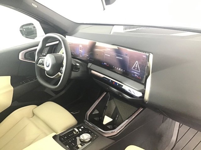Used 2025 BMW X3 xDrive30i w/ M Sport Package image 22
