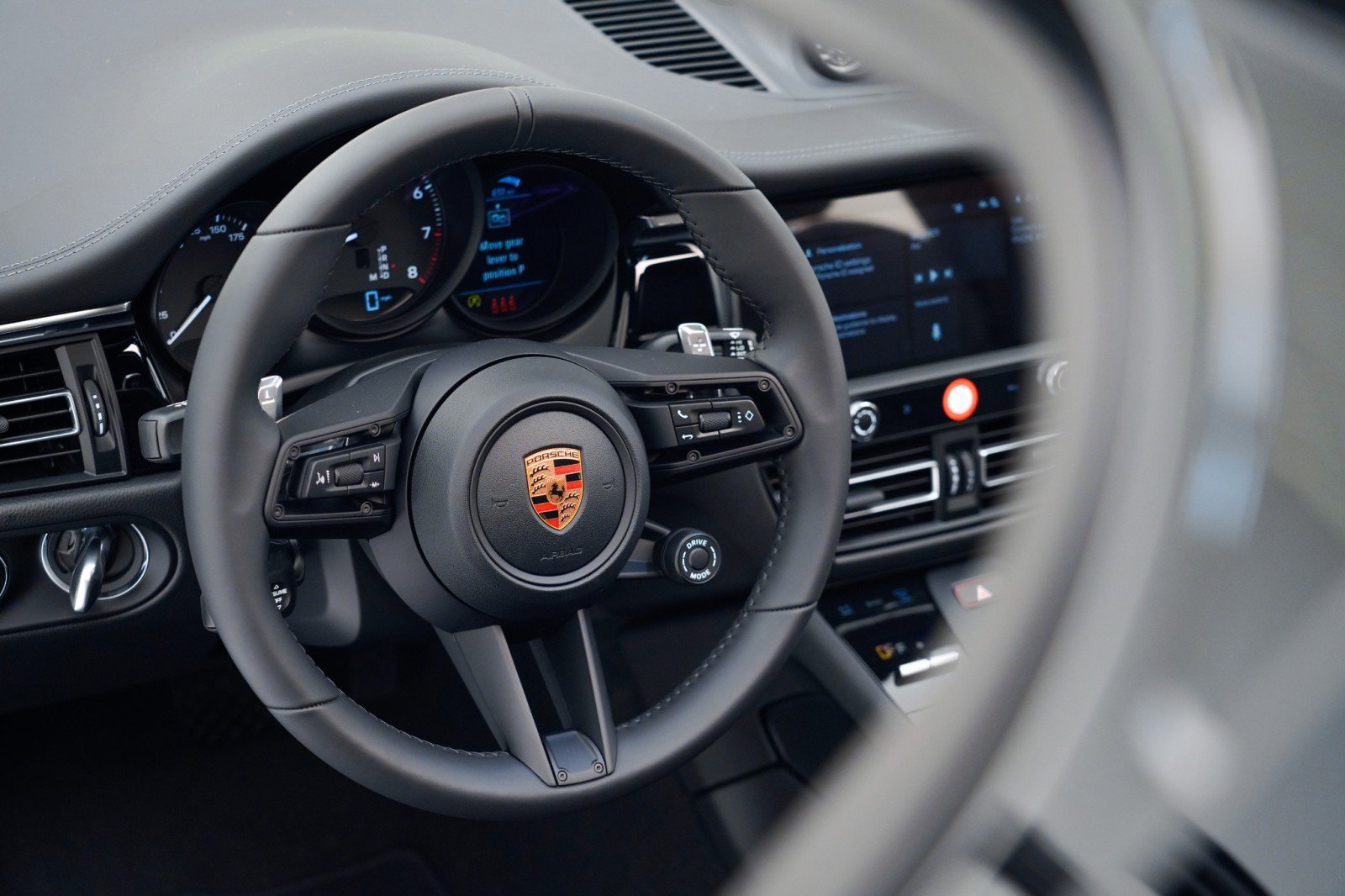 New 2026 Porsche Macan Turbo image 22