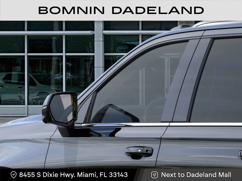 New 2026 Chevrolet Suburban LT RWD image 12