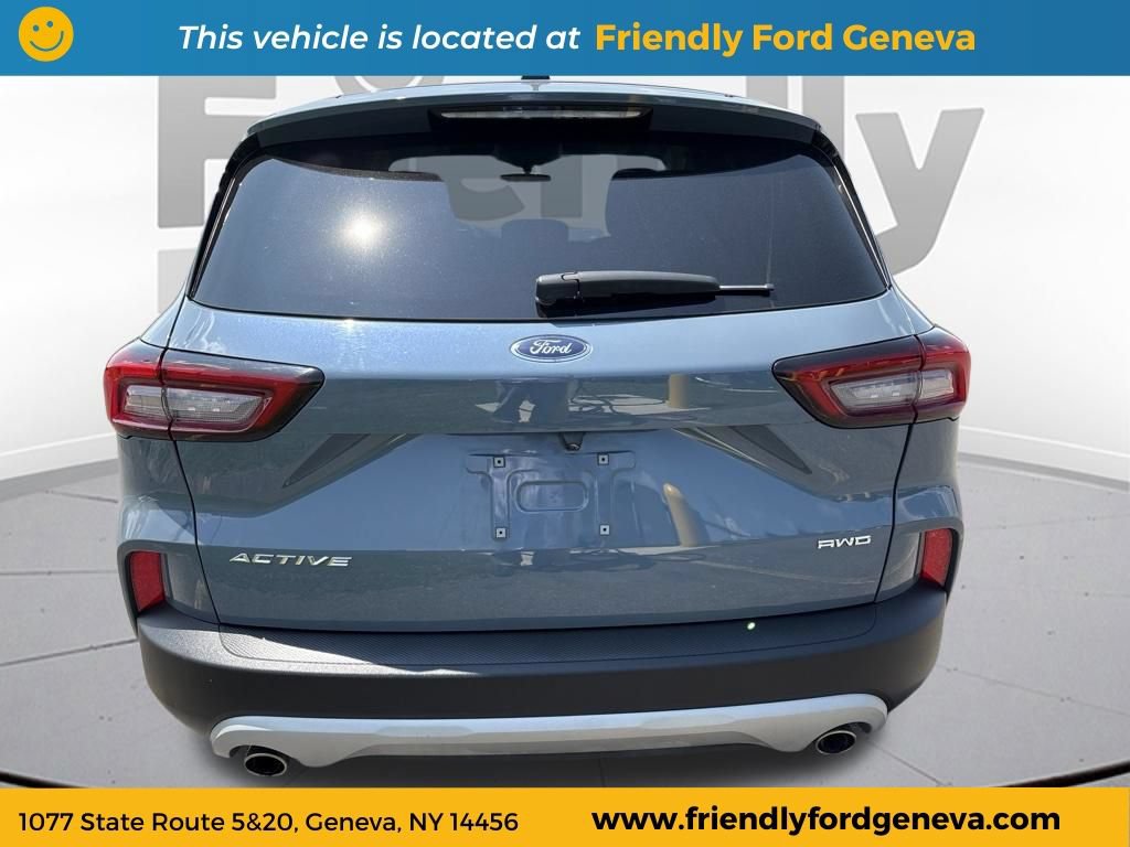 Used 2023 Ford Escape Active AWD/4WD image 5