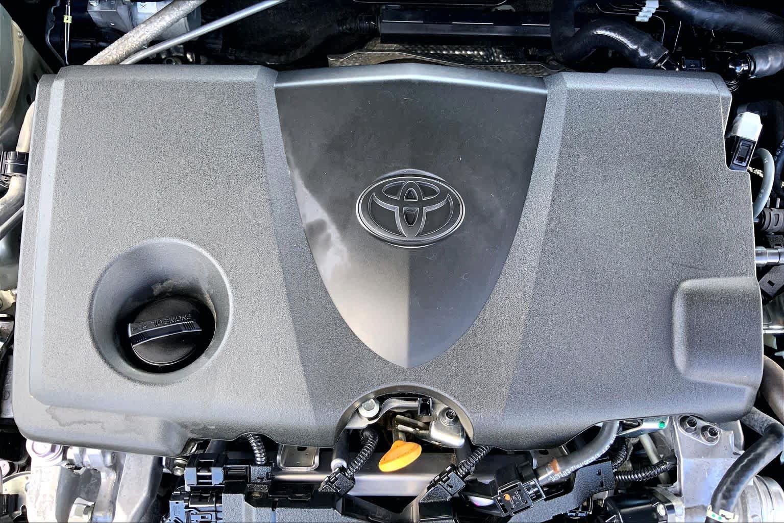 Used 2024 Toyota Camry SE FWD image 32
