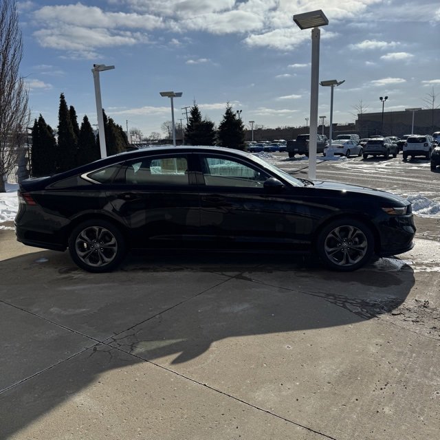 Used 2023 Honda Accord EX image 6