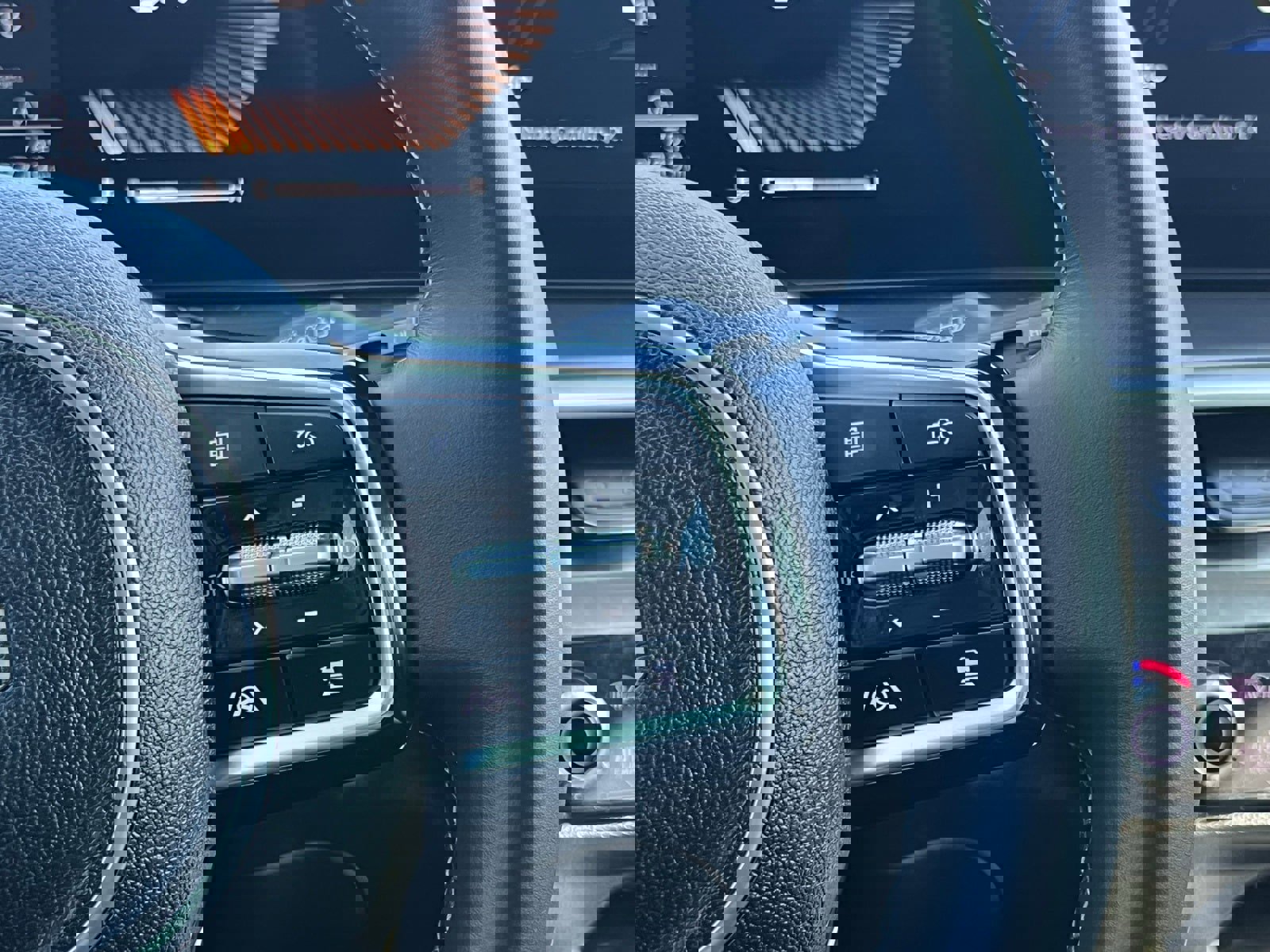 Used 2024 Kia Sorento S w/ Panoramic Sunroof Package image 30