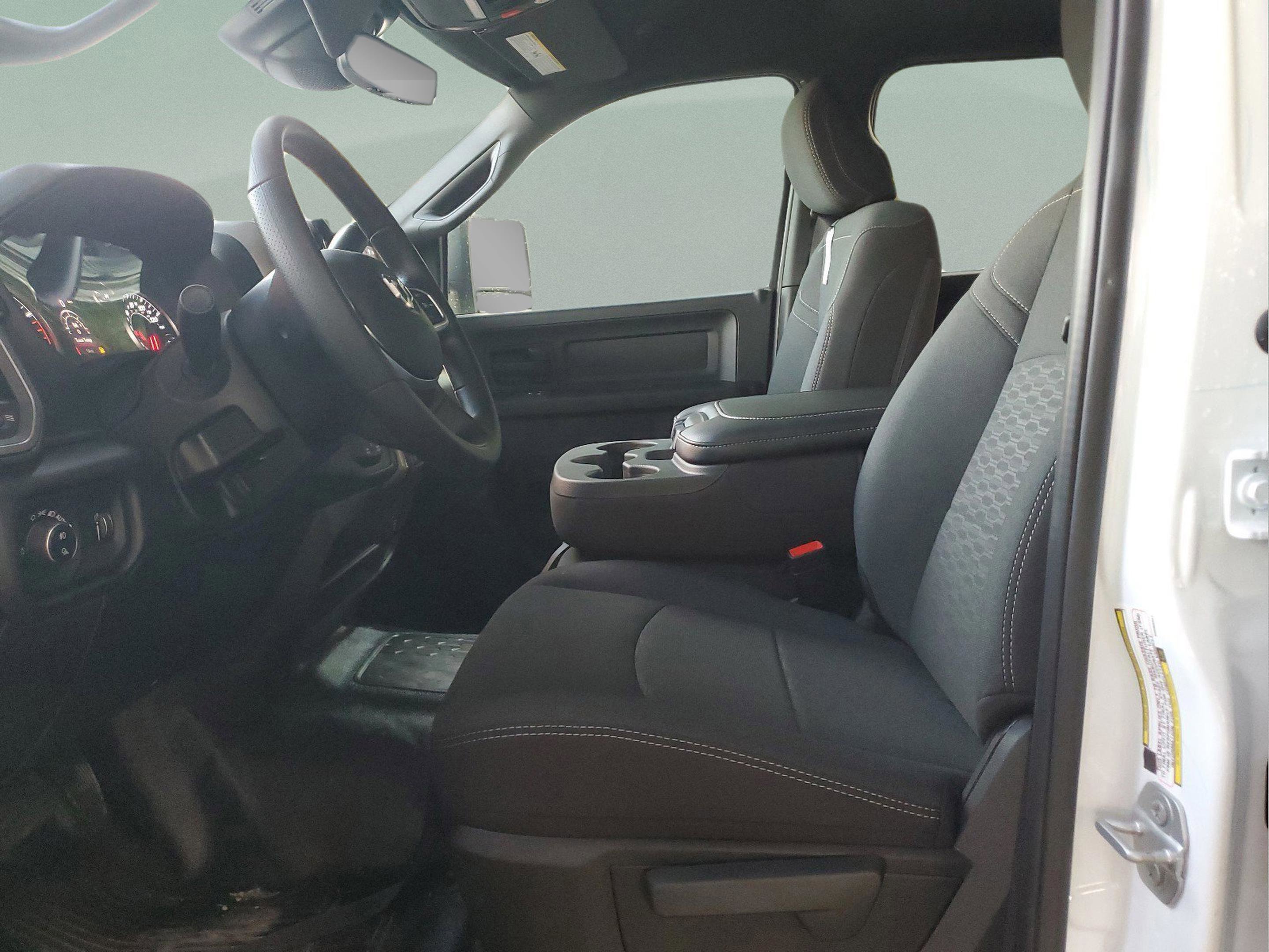 New 2025 RAM 4500 Tradesman image 18