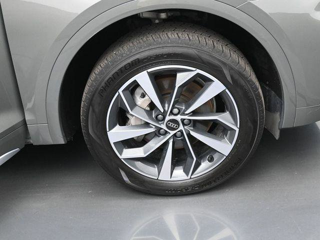 Used 2023 Audi Q5 2.0T Premium Plus w/ Premium Plus Package AWD/4WD image 38