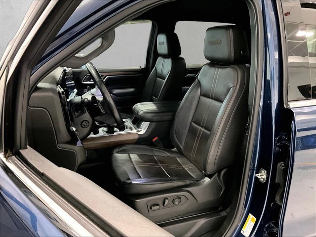 Used 2023 Chevrolet Silverado 1500 High Country w/ Technology Package RWD image 27
