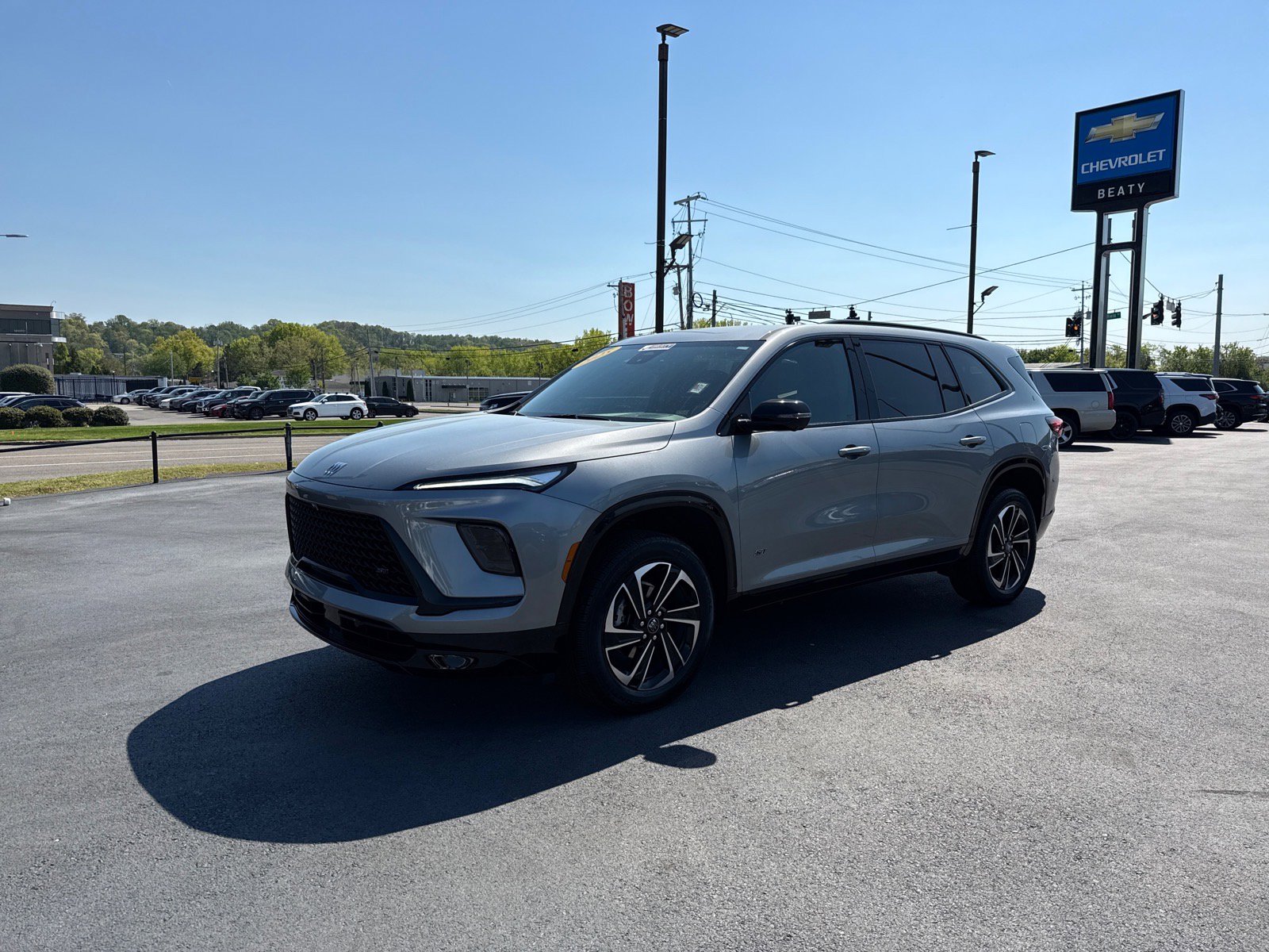 Used 2025 Buick Enclave Sport Touring image 7