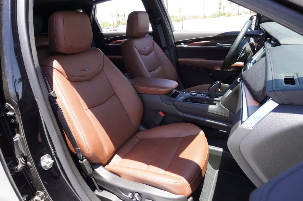 New 2025 Cadillac XT5 Sportv w/ Technology Package AWD/4WD image 12